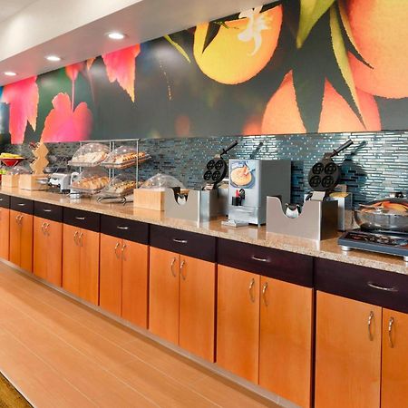 Fairfield Inn & Suites Hartford Манчестер Экстерьер фото